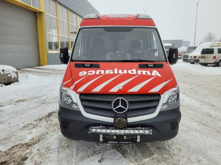 MERCEDES – BENZ SPRINTER 3.0D AMBULANCE (PROFILE) KLIMA 7.2015 EURO 6 - Reševalno vozilo: slika 3 MERCEDES – BENZ SPRINTER 3.0D AMBULANCE (PROFILE) KLIMA 7.2015 EURO 6 - Reševalno vozilo: slika 3