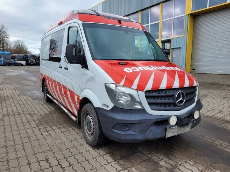 MERCEDES – BENZ SPRINTER 319 AMBULANCE (PROFILE) KLIMA, 6.2017, EURO 6 - Reševalno vozilo: slika 1 MERCEDES – BENZ SPRINTER 319 AMBULANCE (PROFILE) KLIMA, 6.2017, EURO 6 - Reševalno vozilo: slika 1