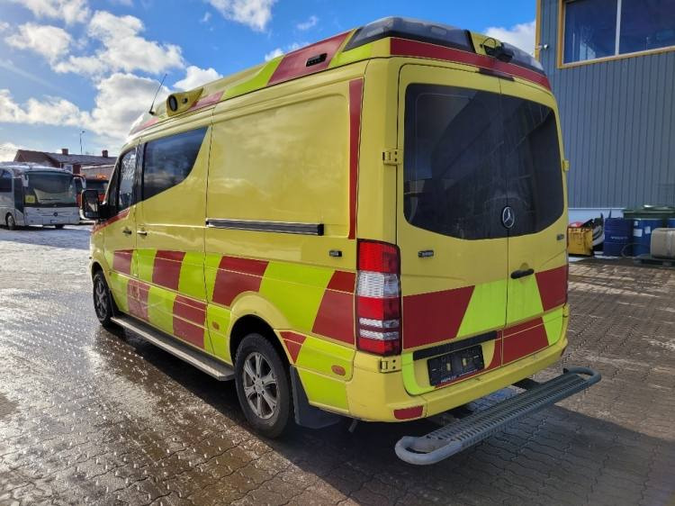 MERCEDES – BENZ SPRINTER AMBULANCE (PROFILE) KLIMA 2.2016 EURO 6 - Reševalno vozilo: slika 3 MERCEDES – BENZ SPRINTER AMBULANCE (PROFILE) KLIMA 2.2016 EURO 6 - Reševalno vozilo: slika 3
