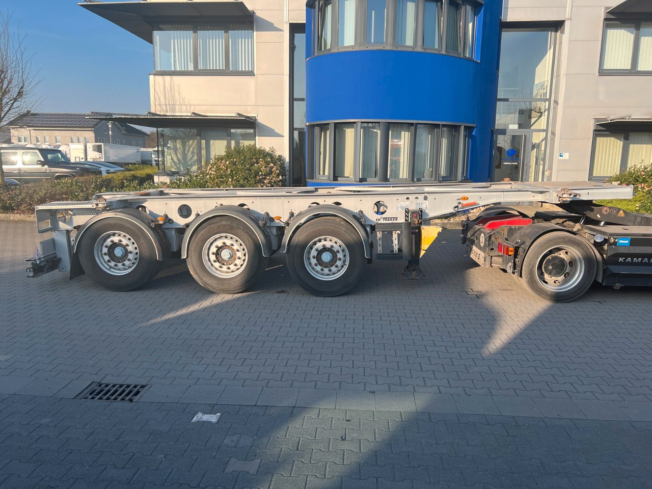 Web Trailer COS-24 AFR, 20ft Chassis Web Trailer COS-24 AFR, 20ft Chassis - Kontejnerska polprikolica/ Polprikolica z zamenljivim tovoriščem: slika 2 Web Trailer COS-24 AFR, 20ft Chassis Web Trailer COS-24 AFR, 20ft Chassis - Kontejnerska polprikolica/ Polprikolica z zamenljivim tovoriščem: slika 2