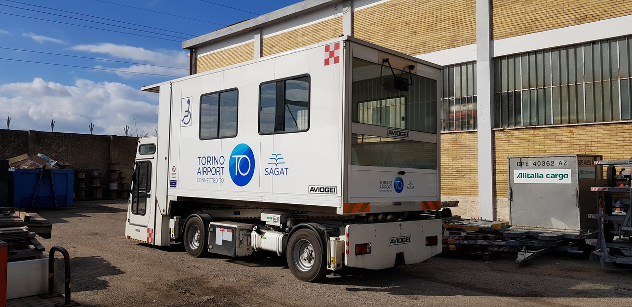 Aviogei FLS1500 EAU - Ambulift: slika 2 Aviogei FLS1500 EAU - Ambulift: slika 2