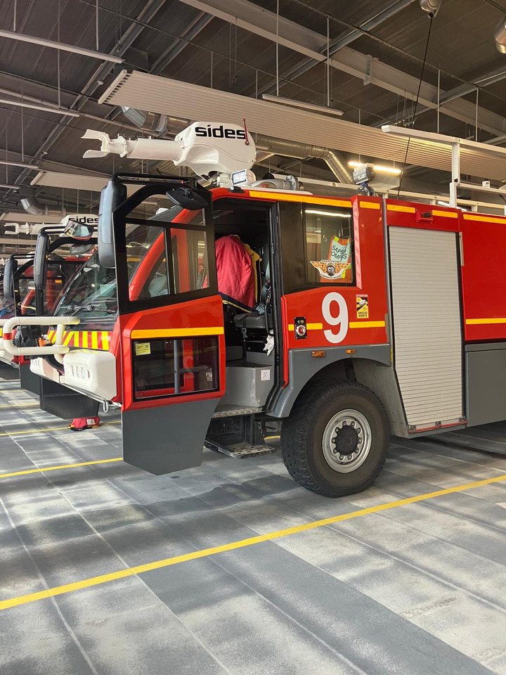 SIDES VIM90 P25 - Gasilsko vozilo: slika 1 SIDES VIM90 P25 - Gasilsko vozilo: slika 1