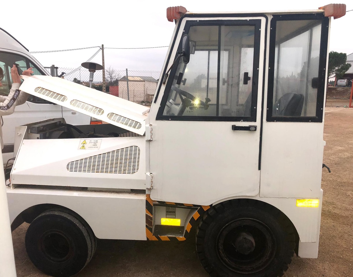 TEMG TRACTOR/DIESEL TG5000 - Traktor za prevoz prtljage: slika 5 TEMG TRACTOR/DIESEL TG5000 - Traktor za prevoz prtljage: slika 5