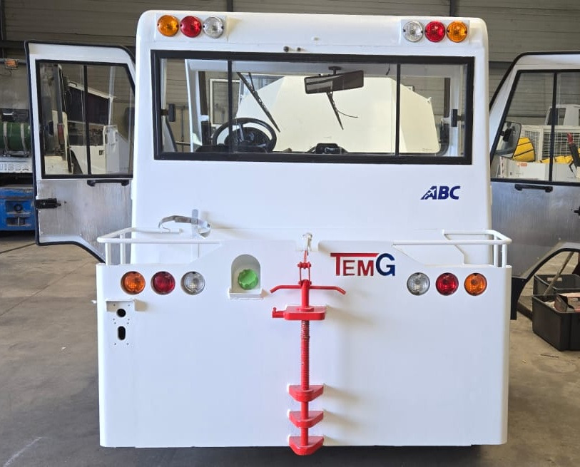 TEMG TRACTOR/DIESEL TG5006 - Traktor za prevoz prtljage: slika 3 TEMG TRACTOR/DIESEL TG5006 - Traktor za prevoz prtljage: slika 3