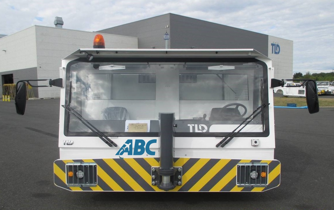 TLD Pushback TMX450 - Vozilo za vleko letal: slika 1 TLD Pushback TMX450 - Vozilo za vleko letal: slika 1