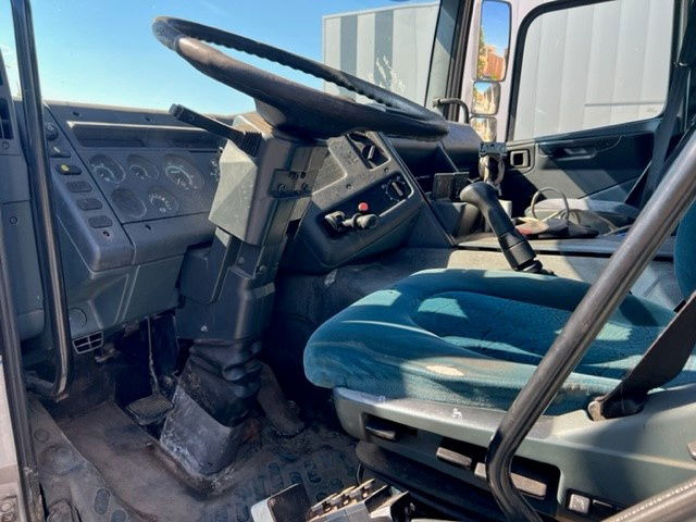 DAF 65.210 FA65.210 - Kontejnerski tovornjak/ Tovornjak z zamenljivim tovoriščem: slika 4 DAF 65.210 FA65.210 - Kontejnerski tovornjak/ Tovornjak z zamenljivim tovoriščem: slika 4
