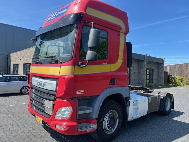 DAF CF 440 FT - Vlačilec: slika 2 DAF CF 440 FT - Vlačilec: slika 2