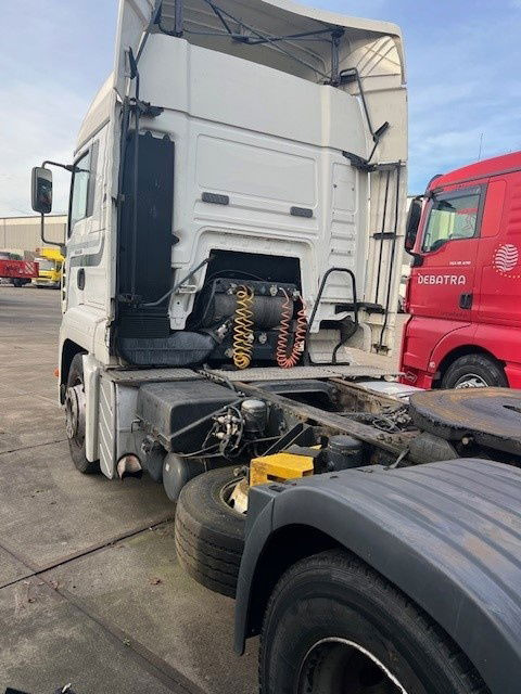 MAN TGA 18.360 TGA18.360 - Vlačilec: slika 4 MAN TGA 18.360 TGA18.360 - Vlačilec: slika 4