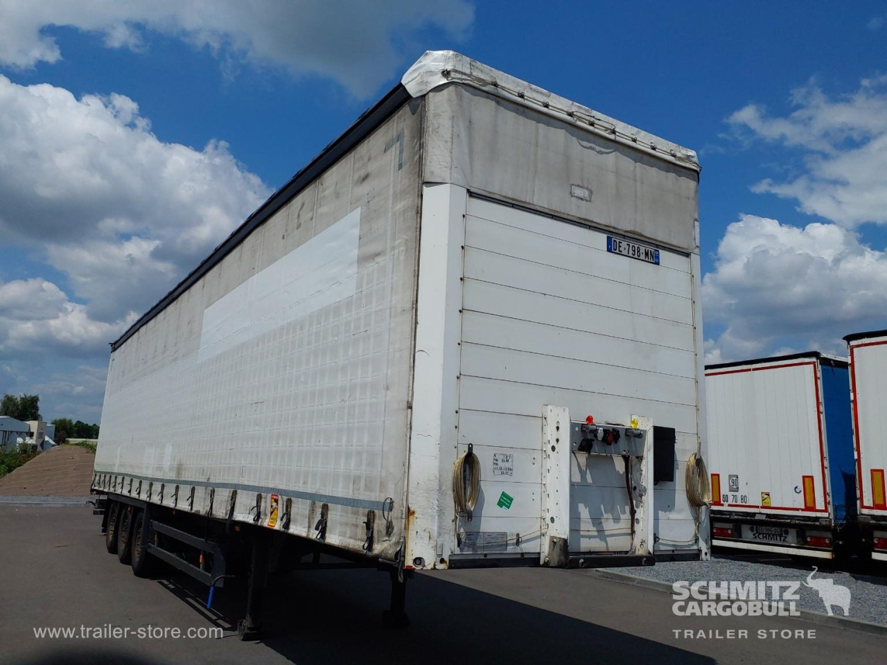 SCHMITZ Curtainsider Mega - Polprikolica s ponjavo: slika 1 SCHMITZ Curtainsider Mega - Polprikolica s ponjavo: slika 1