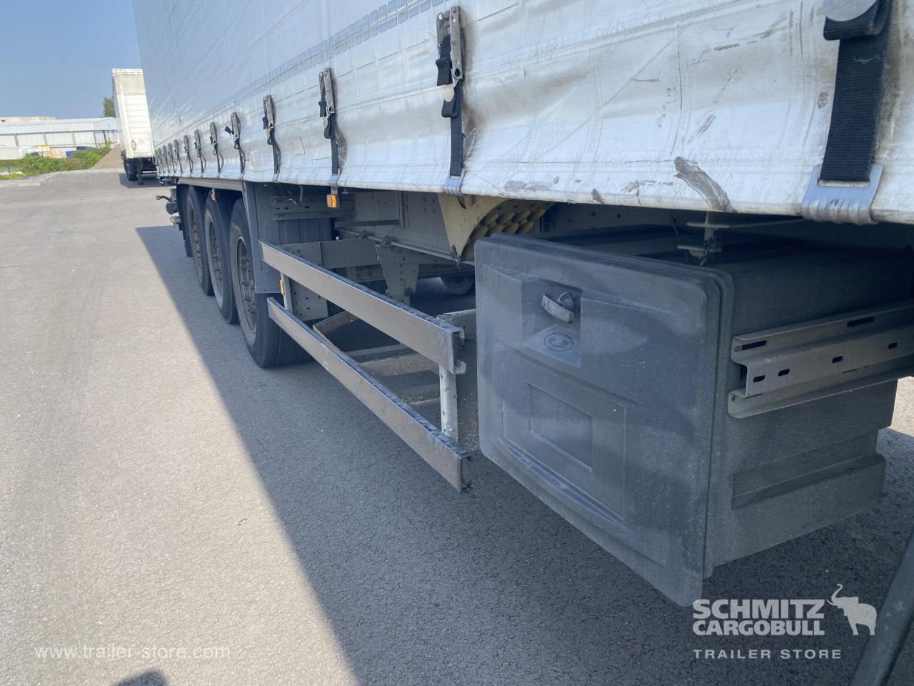 SCHMITZ Curtainsider Mega Taillift - Polprikolica s ponjavo: slika 4 SCHMITZ Curtainsider Mega Taillift - Polprikolica s ponjavo: slika 4