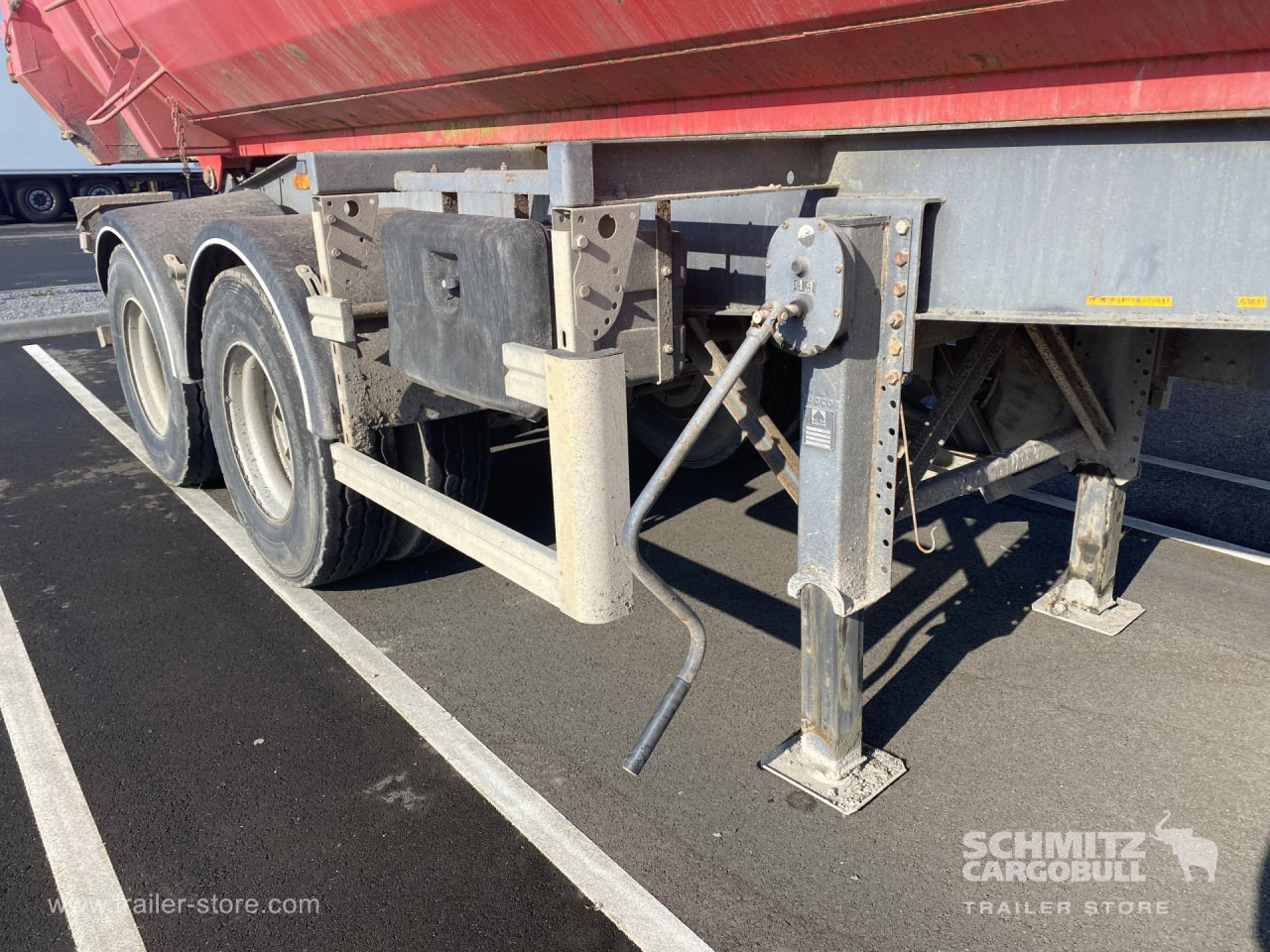 Tipper Steel half pipe body 91m³ - Kiper polprikolica: slika 2 Tipper Steel half pipe body 91m³ - Kiper polprikolica: slika 2