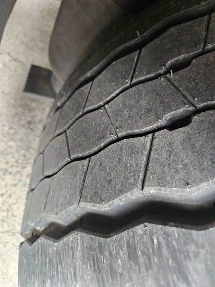Polprikolica Schmitz Cargobull SCB S3T 60 unis in stock! 6 New tires, Alloy w.: slika 17