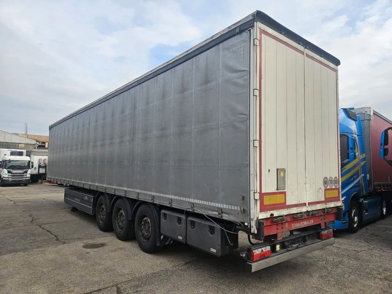 Schwarzmüller S1 J-seria, Pallet box - Polprikolica s ponjavo: slika 4 Schwarzmüller S1 J-seria, Pallet box - Polprikolica s ponjavo: slika 4