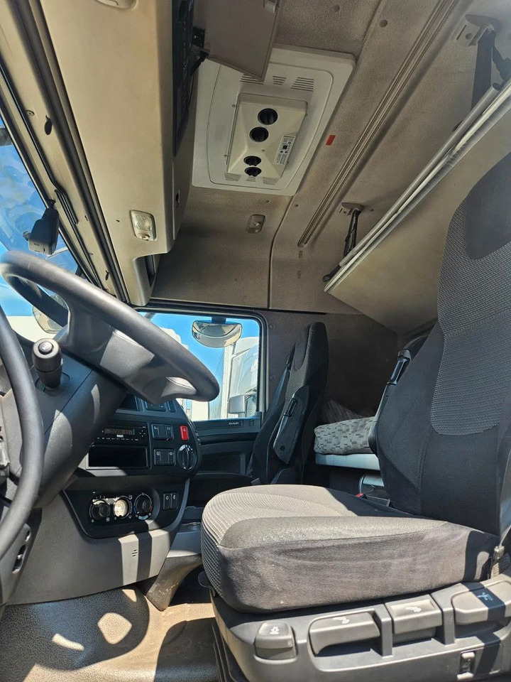 DAF XF 460 Mega Standklima Space Cab - Vlačilec: slika 5 DAF XF 460 Mega Standklima Space Cab - Vlačilec: slika 5