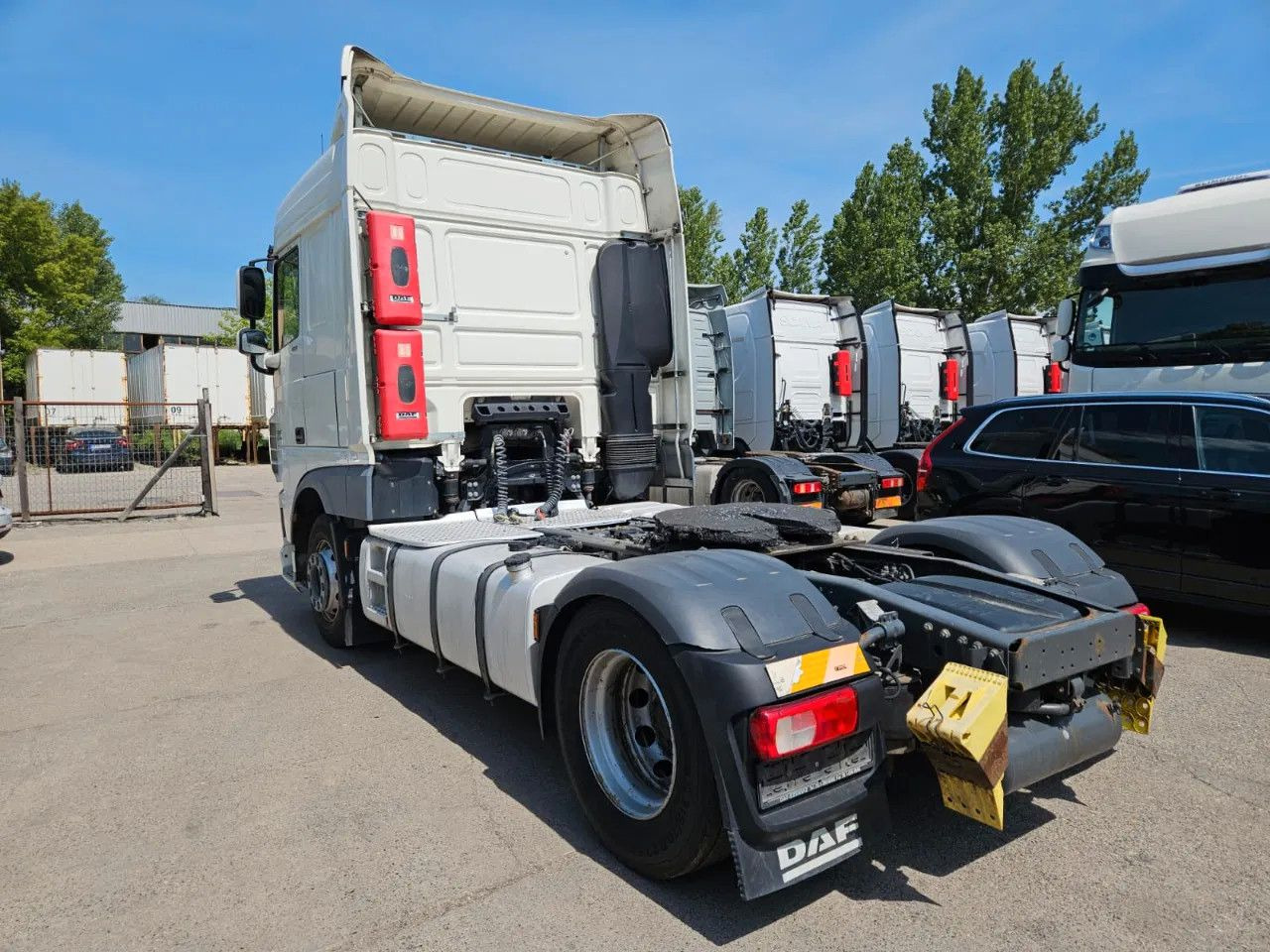 DAF XF 460 Space Cab Standklima 2 units - Vlačilec: slika 3 DAF XF 460 Space Cab Standklima 2 units - Vlačilec: slika 3
