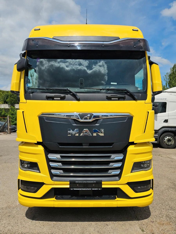 MAN TGX 18.520 XXL Standard Yellow Full Spoiler Big - Vlačilec: slika 5 MAN TGX 18.520 XXL Standard Yellow Full Spoiler Big - Vlačilec: slika 5