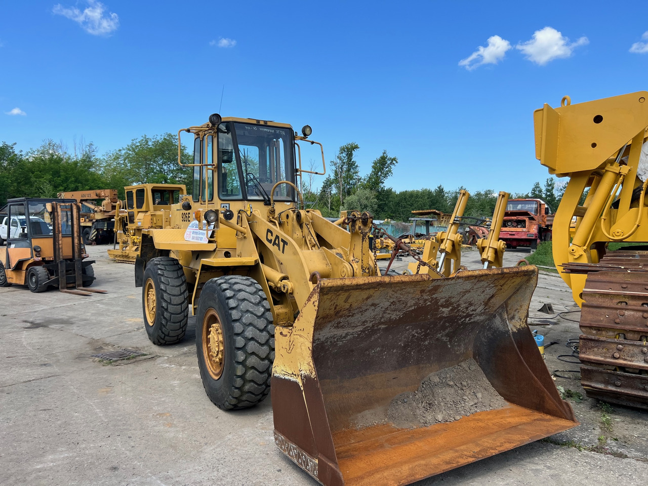 CATERPILLAR 926E - Gradbeni stroj: slika 3 CATERPILLAR 926E - Gradbeni stroj: slika 3