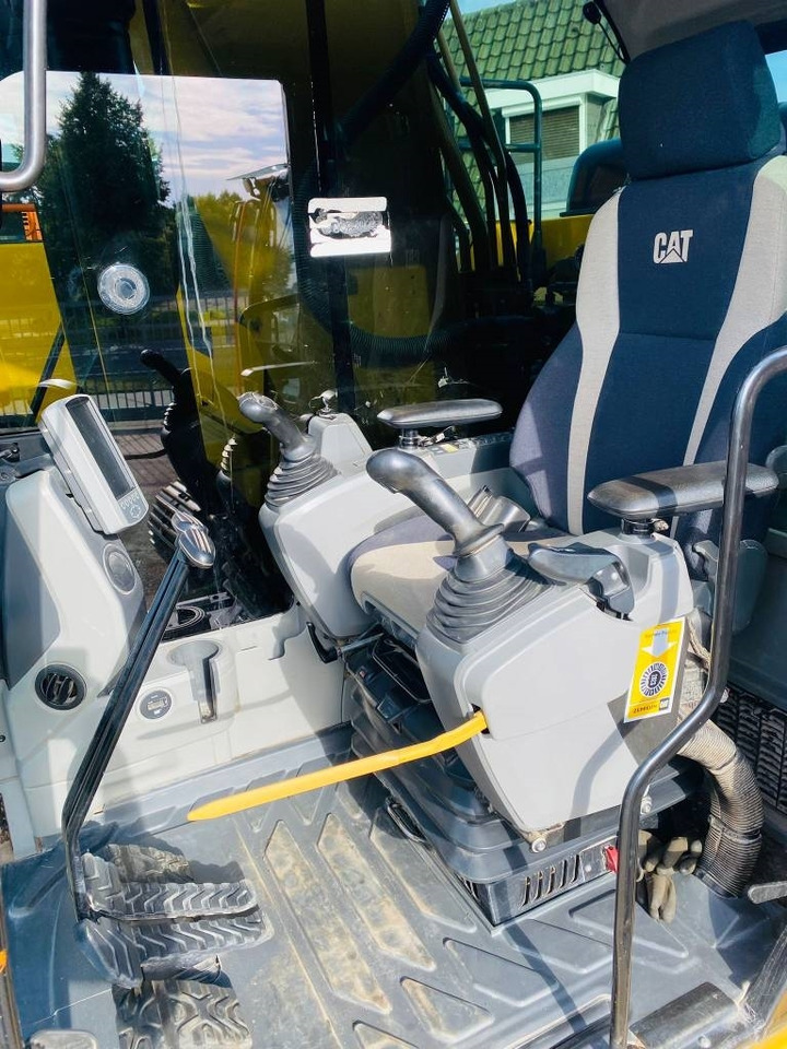 CAT 330 fln  lizing CAT 330 fln: slika 7