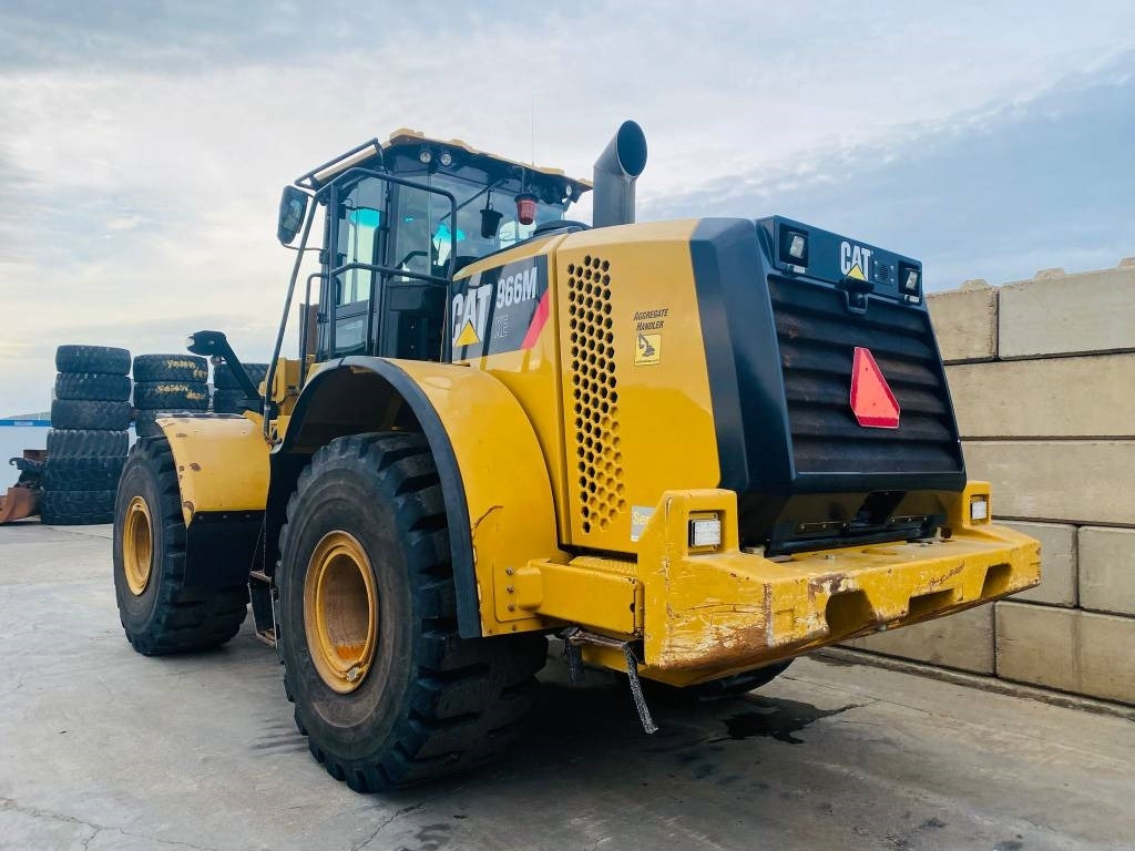 CAT 966 M  lizing CAT 966 M: slika 6