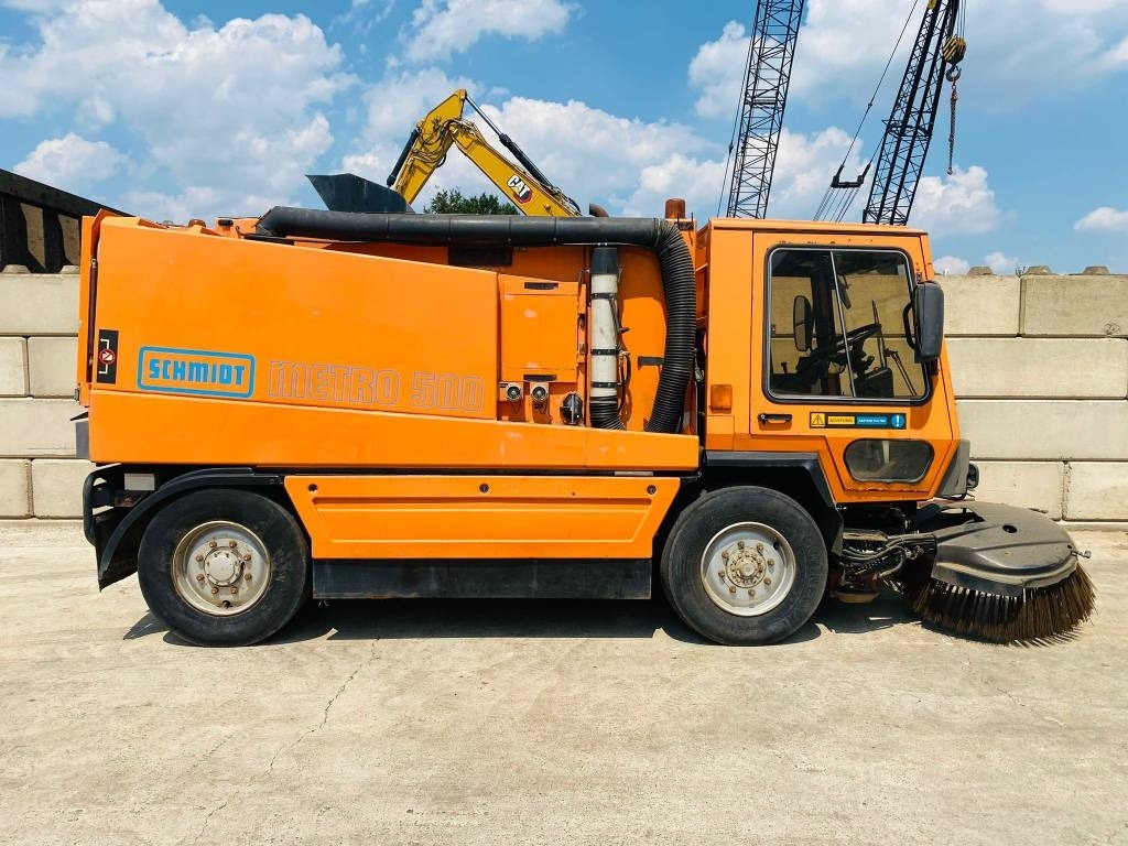 Schmidt metro 500 tx - Vozilo za pometanje: slika 2 Schmidt metro 500 tx - Vozilo za pometanje: slika 2