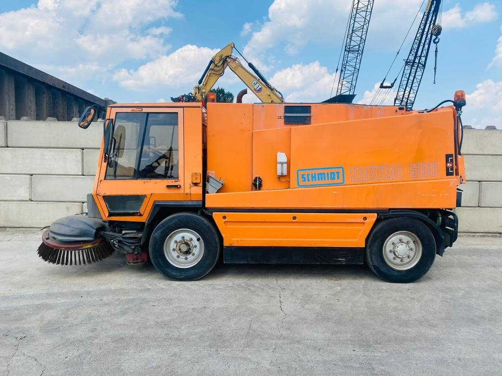 Schmidt metro 500 tx - Vozilo za pometanje: slika 1 Schmidt metro 500 tx - Vozilo za pometanje: slika 1