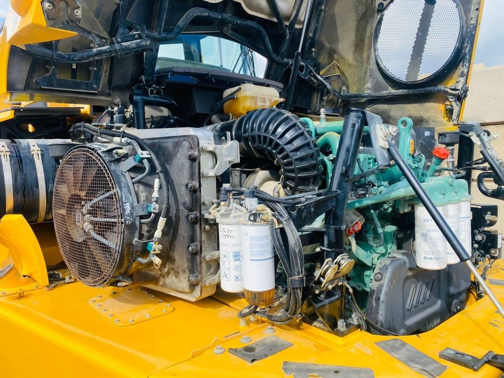 Volvo a40F fs  lizing Volvo a40F fs: slika 14