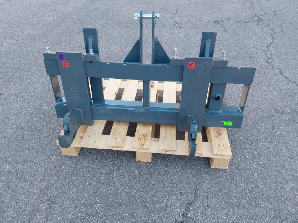Adapter Weidemann Hoflader auf 3 Punkt Kat II Palettengabel Euro - Vilice: slika 1 Adapter Weidemann Hoflader auf 3 Punkt Kat II Palettengabel Euro - Vilice: slika 1