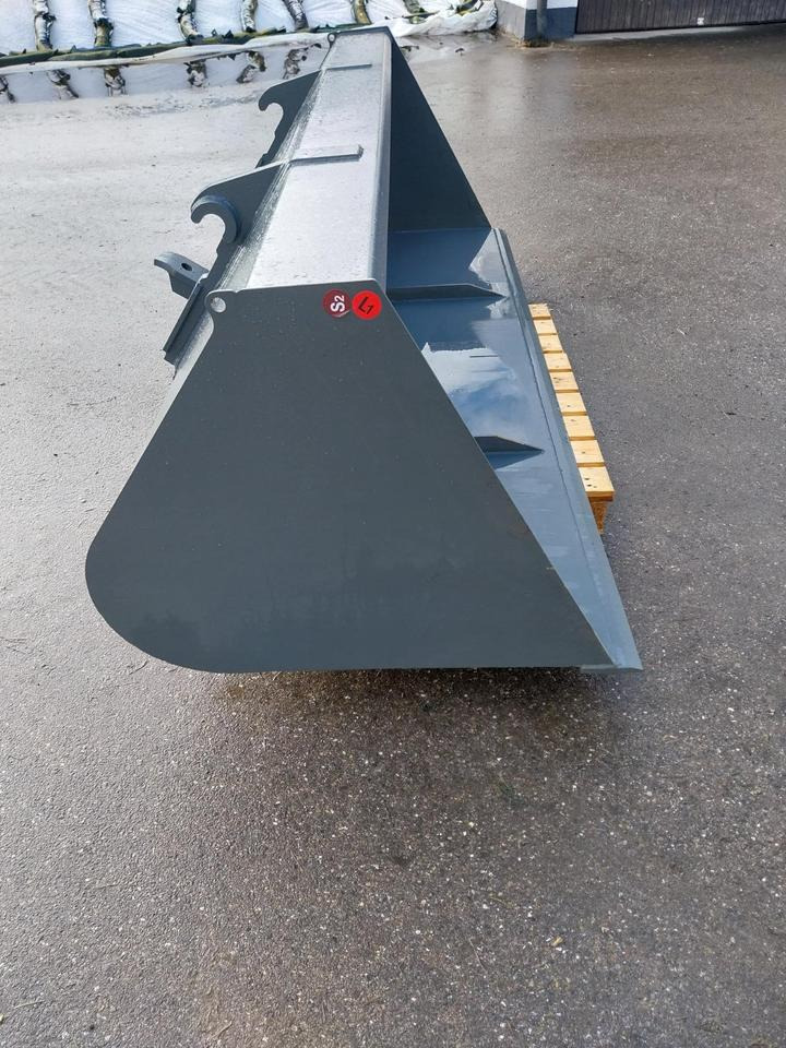 Merlo Schaufel 2,5m Teleskoplader Radlader Volumen - Žlica za nakladalnik: slika 4 Merlo Schaufel 2,5m Teleskoplader Radlader Volumen - Žlica za nakladalnik: slika 4