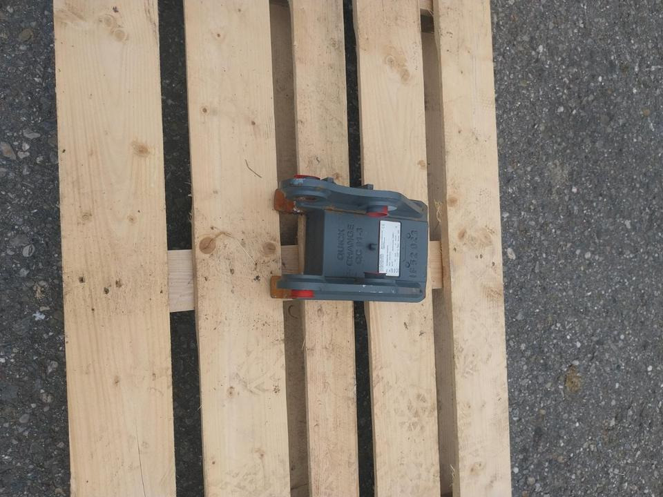 Neuen Schnellwechsler MS 01 1 - 2,5 to Minibagger Volvo Neuson - Hitra spojka za Mini bager: slika 4 Neuen Schnellwechsler MS 01 1 - 2,5 to Minibagger Volvo Neuson - Hitra spojka za Mini bager: slika 4