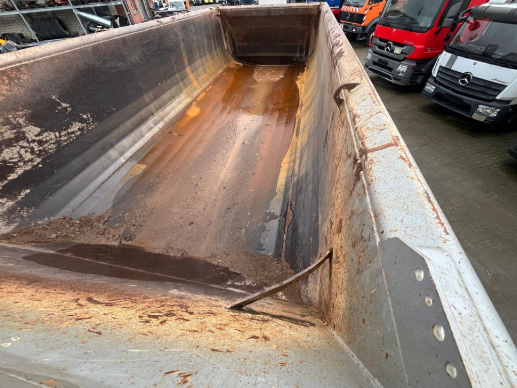 IVECO-MAGIRUS TRACKER AD450TW 4 Achs Muldenkipper Meiller - Demper: slika 4 IVECO-MAGIRUS TRACKER AD450TW 4 Achs Muldenkipper Meiller - Demper: slika 4