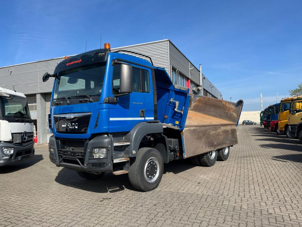 MAN MAN TG-S 3-Achs Allradkipper 26.440 6x6 Bordmatik Schalter - Tovornjak prekucnik: slika 1 MAN MAN TG-S 3-Achs Allradkipper 26.440 6x6 Bordmatik Schalter - Tovornjak prekucnik: slika 1