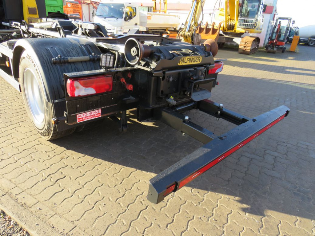 MAN TG-S 18.320 BL Abrollkipper - Kotalni prekucni tovornjak: slika 3 MAN TG-S 18.320 BL Abrollkipper - Kotalni prekucni tovornjak: slika 3