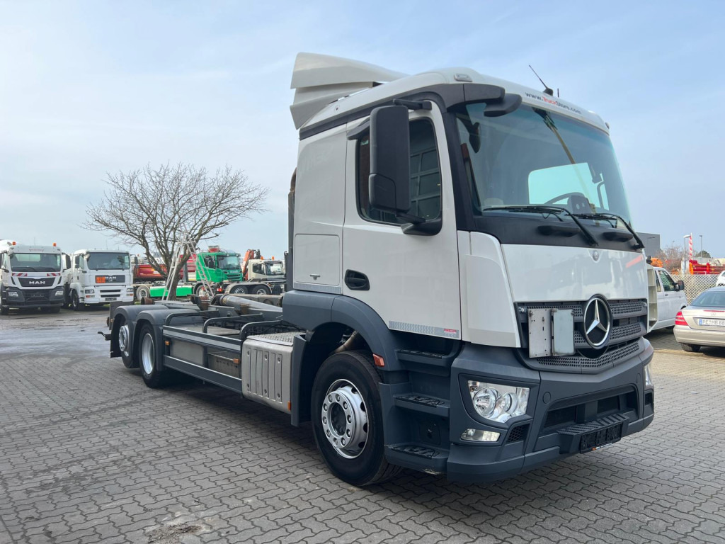 MERCEDES-BENZ Actros neu 2543 L 6x2 Abrollkipper Meiller Funk - Kotalni prekucni tovornjak: slika 2 MERCEDES-BENZ Actros neu 2543 L 6x2 Abrollkipper Meiller Funk - Kotalni prekucni tovornjak: slika 2