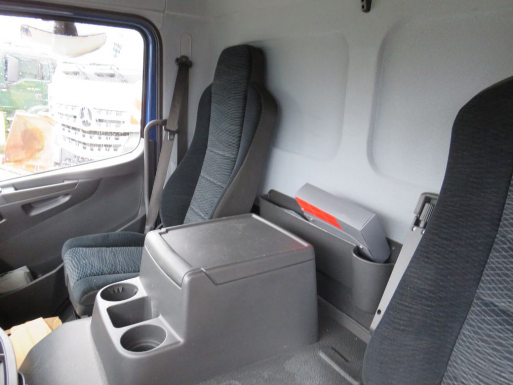 MERCEDES-BENZ Atego 1224 L Pritsche LBW LBW 1.5to - Tovornjak s ponjavo: slika 3 MERCEDES-BENZ Atego 1224 L Pritsche LBW LBW 1.5to - Tovornjak s ponjavo: slika 3