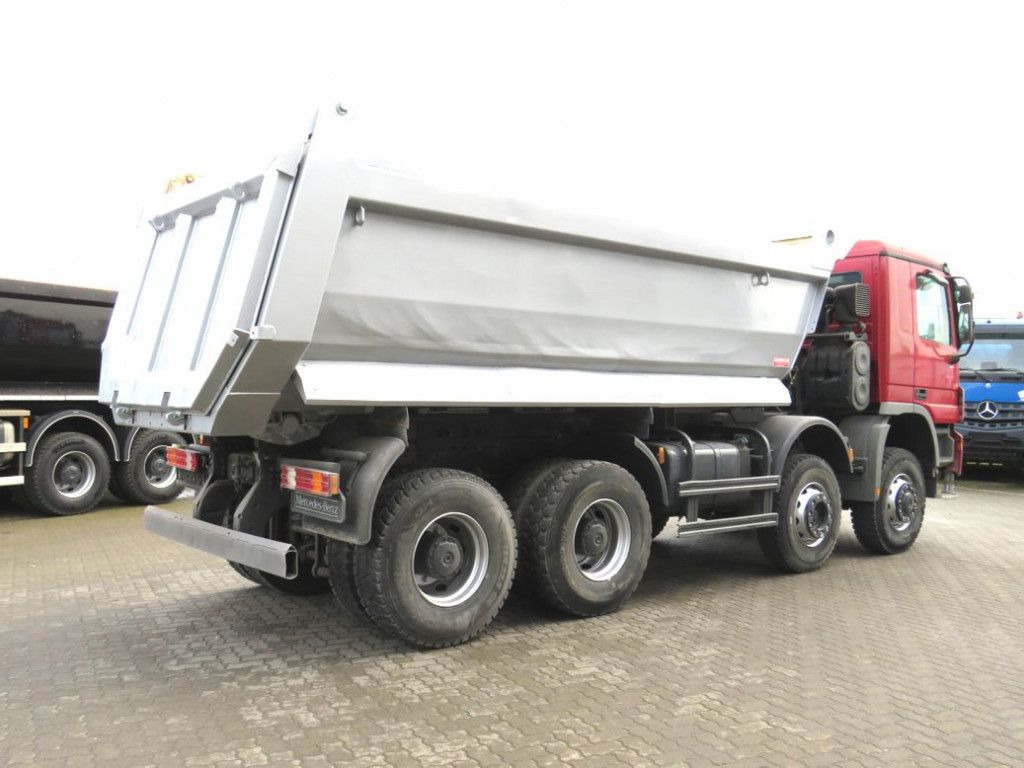 Mercedes-Benz Actros 4141 8x6 4 Achs Muldenkipper Kupplung, 1. - Tovornjak prekucnik: slika 4 Mercedes-Benz Actros 4141 8x6 4 Achs Muldenkipper Kupplung, 1. - Tovornjak prekucnik: slika 4