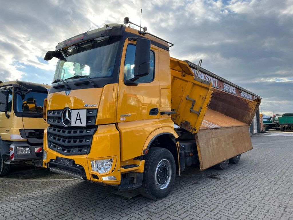 Mercedes-Benz Arocs 2663 6x4 3-Achs Kipper Meiller Bordmatik - Tovornjak prekucnik: slika 1 Mercedes-Benz Arocs 2663 6x4 3-Achs Kipper Meiller Bordmatik - Tovornjak prekucnik: slika 1
