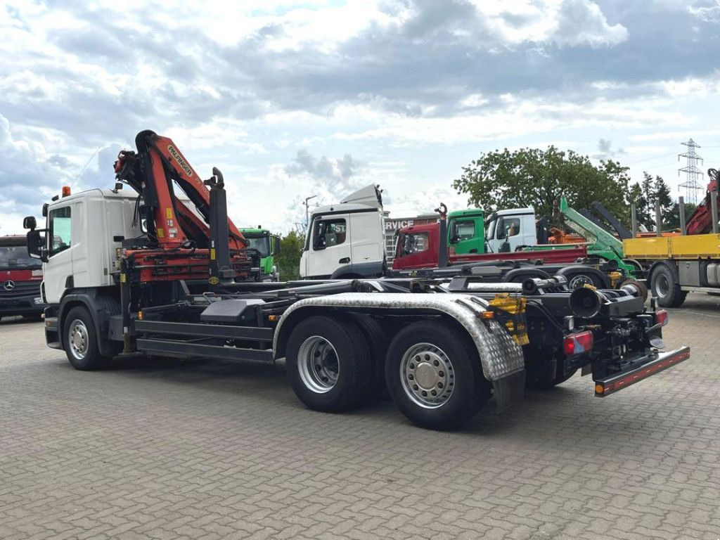 Scania P 360 6x2 Abrollkipper mit Kran Lift/Lenkachse Scania P 360 6x2 Abrollkipper mit Kran Lift/Lenkachse - Kotalni prekucni tovornjak, Tovornjak z dvigalom: slika 4 Scania P 360 6x2 Abrollkipper mit Kran Lift/Lenkachse Scania P 360 6x2 Abrollkipper mit Kran Lift/Lenkachse - Kotalni prekucni tovornjak, Tovornjak z dvigalom: slika 4