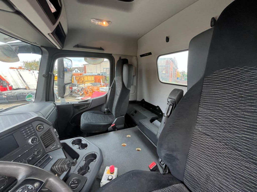 MERCEDES-BENZ Arocs 3236 8x4 Betonmischer Deutsch Top AP Achsen - Tovornjak: slika 2 MERCEDES-BENZ Arocs 3236 8x4 Betonmischer Deutsch Top AP Achsen - Tovornjak: slika 2