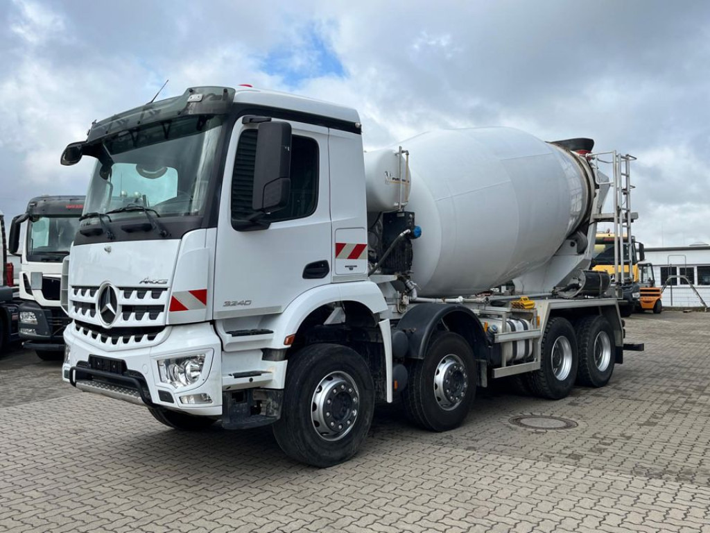 MERCEDES-BENZ Arocs 3240 B 8x4 Betonmischer Deutsch Top AP Achsen - Tovornjak: slika 1 MERCEDES-BENZ Arocs 3240 B 8x4 Betonmischer Deutsch Top AP Achsen - Tovornjak: slika 1