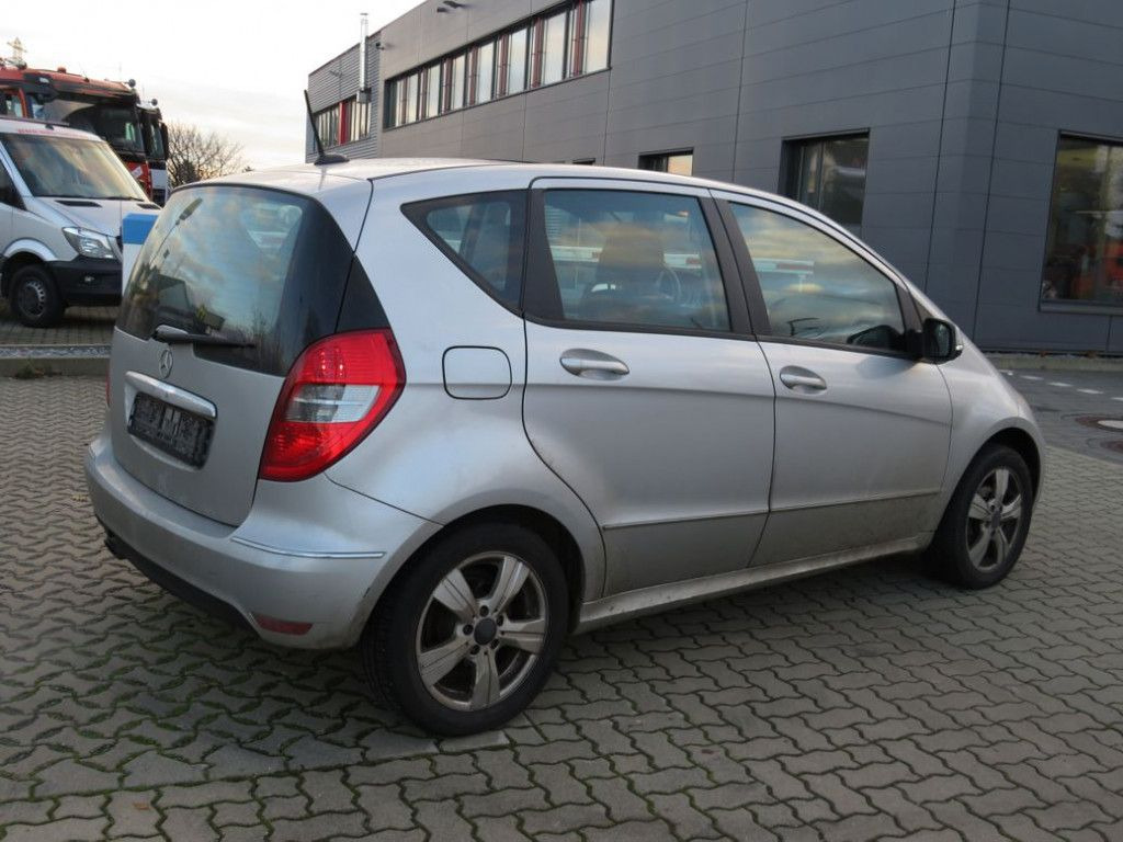 Mercedes-Benz A-Klasse 200 Avantgarde PKW - Tovornjak: slika 4 Mercedes-Benz A-Klasse 200 Avantgarde PKW - Tovornjak: slika 4