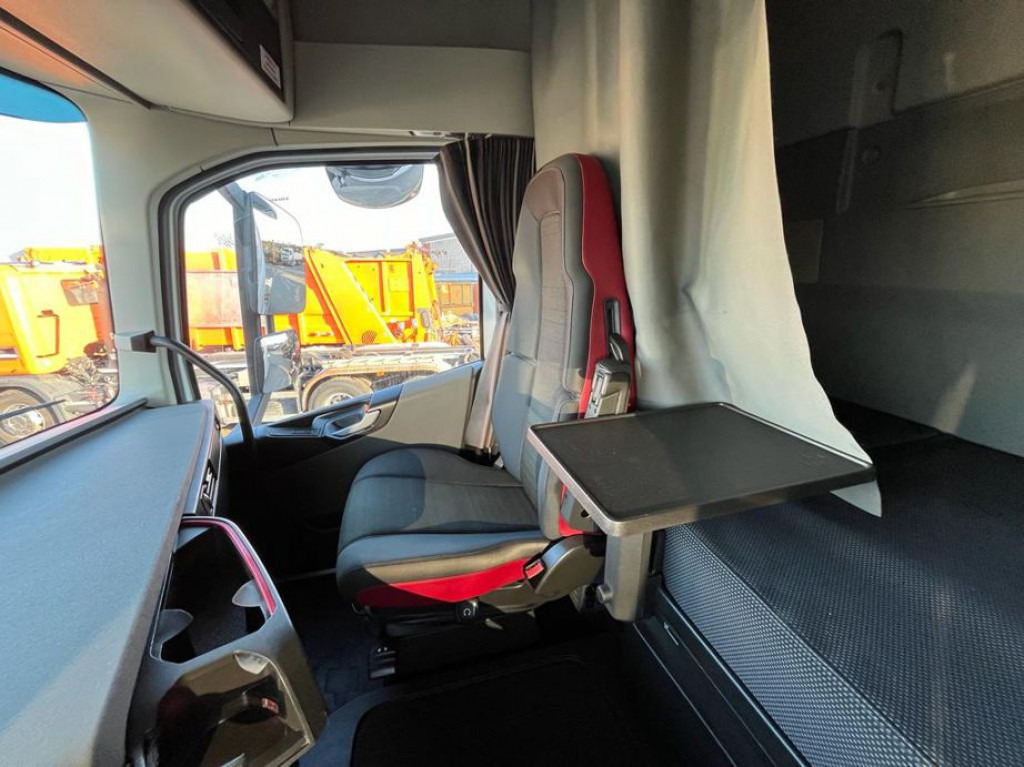 VOLVO (S) Truck FH 500 6x2 Abrollkipper Funkfernbedienung - Kotalni prekucni tovornjak: slika 2 VOLVO (S) Truck FH 500 6x2 Abrollkipper Funkfernbedienung - Kotalni prekucni tovornjak: slika 2