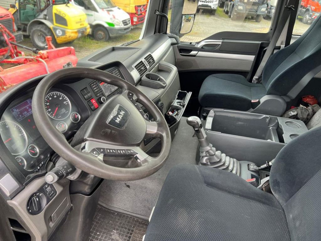 MAN TG-S 18.440 4x4 H BLS SZM Kipphydraulik - Vlačilec: slika 5 MAN TG-S 18.440 4x4 H BLS SZM Kipphydraulik - Vlačilec: slika 5