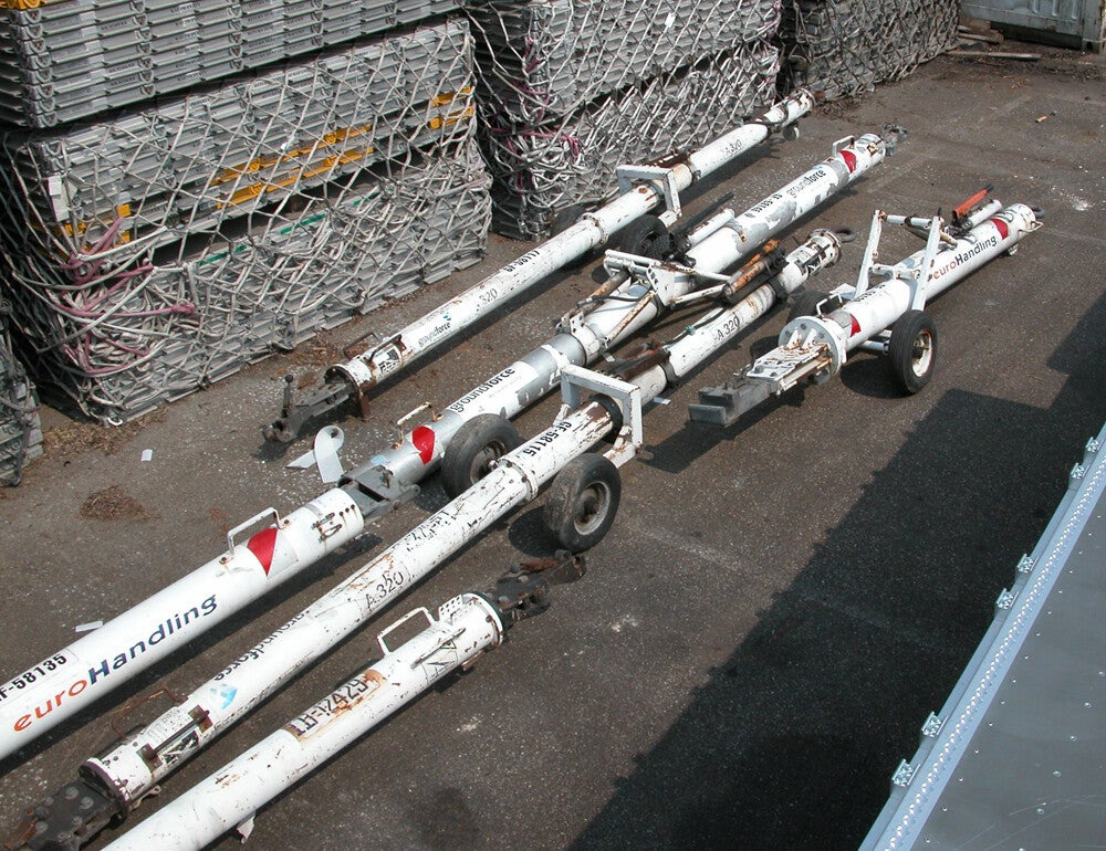 Towbar A300/A310 - Letališka oprema: slika 1 Towbar A300/A310 - Letališka oprema: slika 1