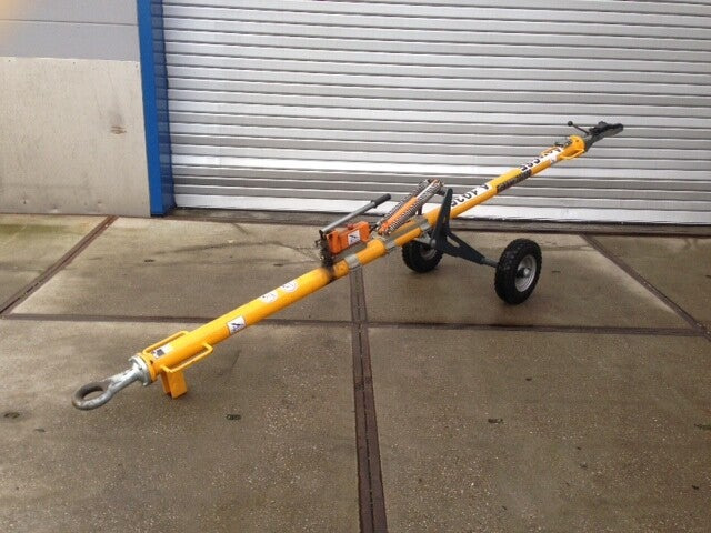 Towbar Fokker 70-100 - Letališka oprema: slika 1 Towbar Fokker 70-100 - Letališka oprema: slika 1