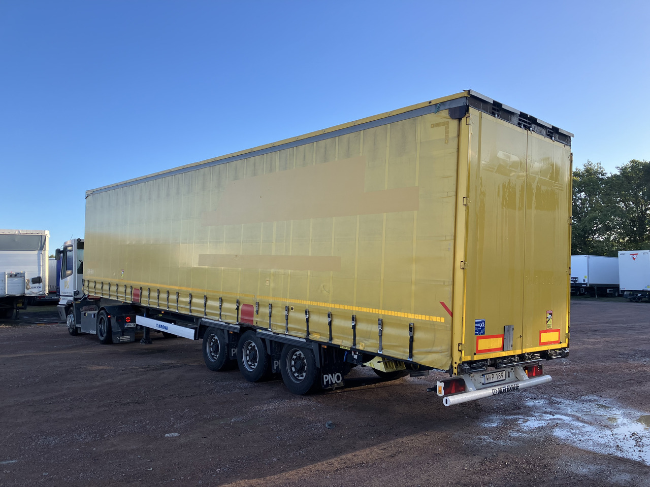 KRONE MEGA CURTAIN - LIFTING ROOF - HUCKEPACK - Polprikolica s ponjavo: slika 2 KRONE MEGA CURTAIN - LIFTING ROOF - HUCKEPACK - Polprikolica s ponjavo: slika 2