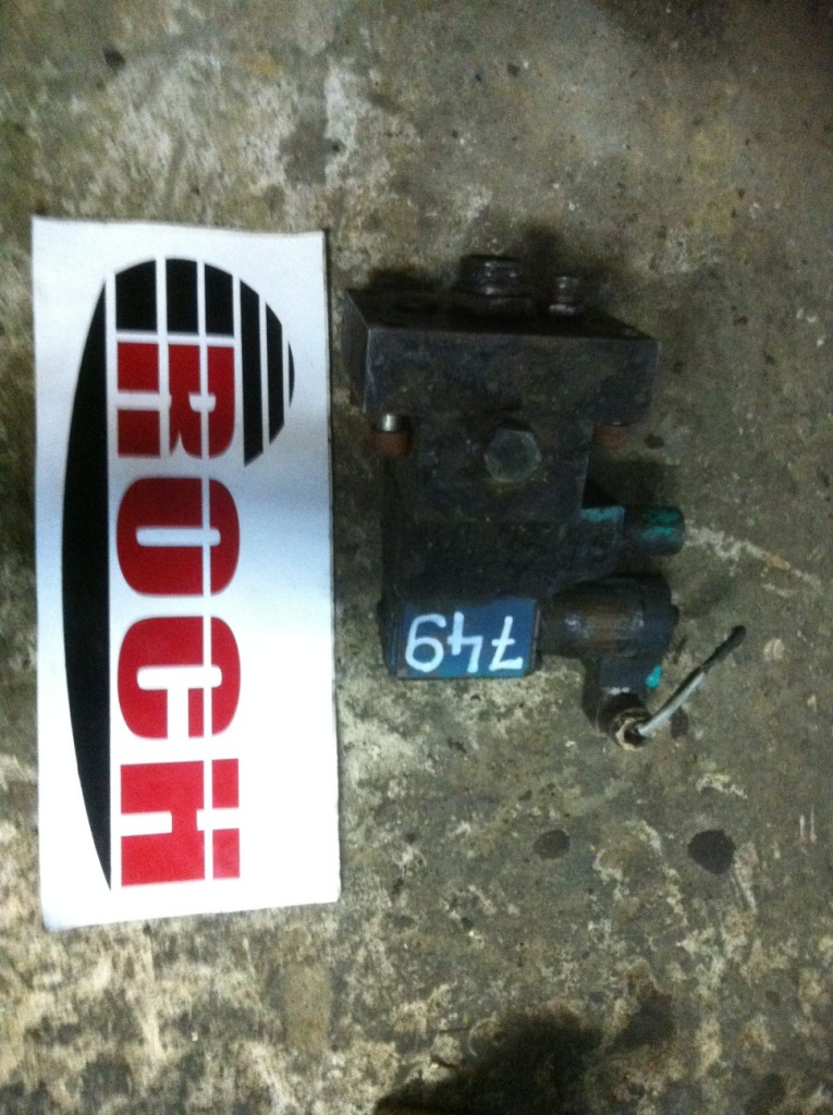 BOSCH 0810020401 315Bar 042 081WV04P1N139WS012/00A0 + CEWKA - Hidravlični ventil za Gradbeni stroj: slika 1 BOSCH 0810020401 315Bar 042 081WV04P1N139WS012/00A0 + CEWKA - Hidravlični ventil za Gradbeni stroj: slika 1