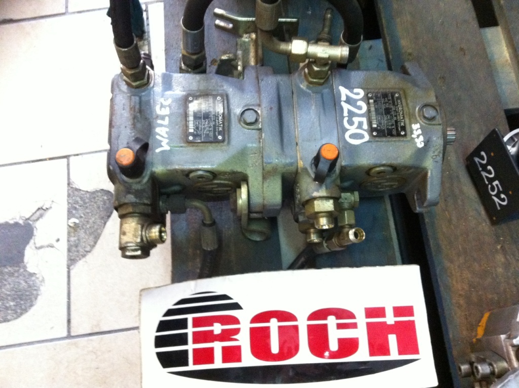 HYDROMATIK A11VG12MD1/10L-VSC16K021442902 242.12.30.12 442 904 246.12.11.11 05801044 + A11VG12MD1/10L-VSC16 N001X 442903 242.12.30.13 442904 246.12.11.11 05801044 - Hidravlična črpalka za Gradbeni stroj: slika 1 HYDROMATIK A11VG12MD1/10L-VSC16K021442902 242.12.30.12 442 904 246.12.11.11 05801044 + A11VG12MD1/10L-VSC16 N001X 442903 242.12.30.13 442904 246.12.11.11 05801044 - Hidravlična črpalka za Gradbeni stroj: slika 1