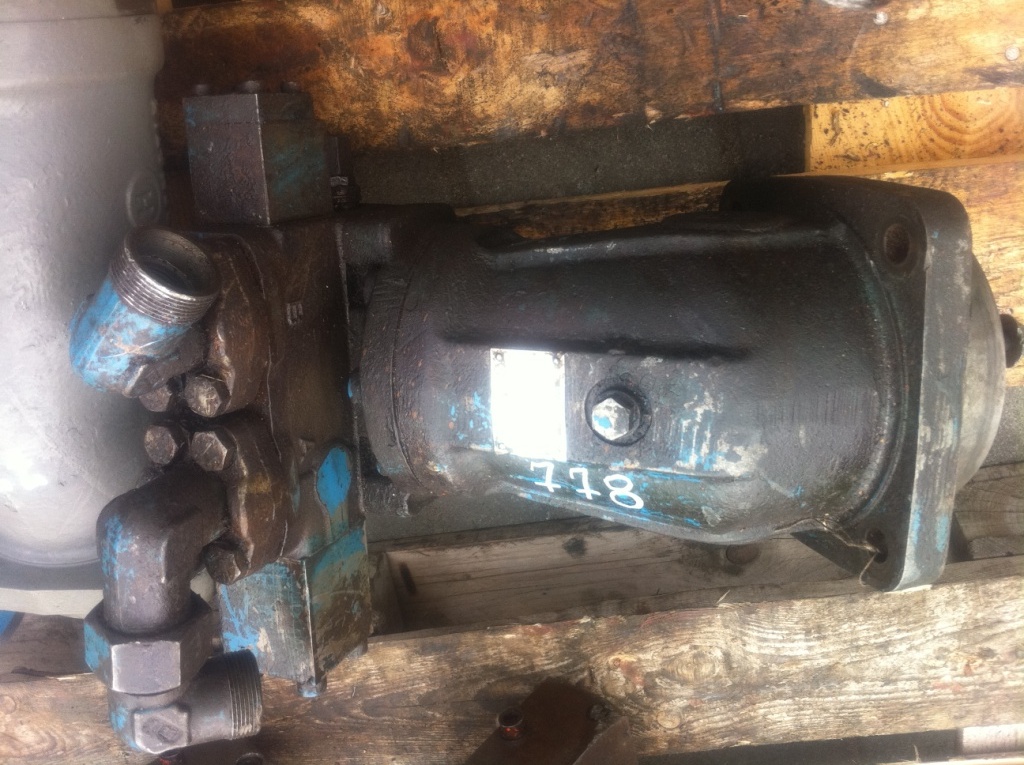 HYDROMATIK A2F107W6.1Z800-081.173 211.21 - Hidravlični motor za Gradbeni stroj: slika 1 HYDROMATIK A2F107W6.1Z800-081.173 211.21 - Hidravlični motor za Gradbeni stroj: slika 1
