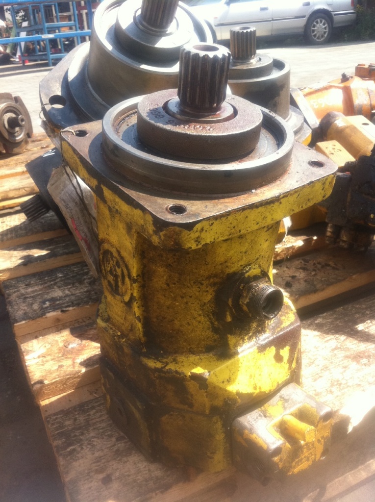 HYDROMATIK A6VM80HA1D/60W-0258-PZB010A 225.22.44.75 - Hidravlični motor za Gradbeni stroj: slika 2 HYDROMATIK A6VM80HA1D/60W-0258-PZB010A 225.22.44.75 - Hidravlični motor za Gradbeni stroj: slika 2