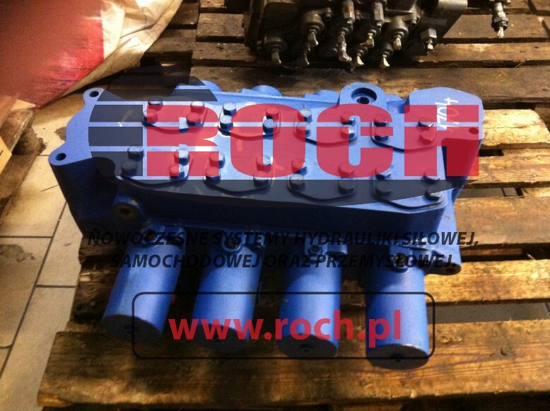 TEREX M0-2702-00/4M0-40BFSSM01K50 1553752 07W24 604906 60706 - 4 SEKCYJNY - Hidravlični ventil za Bager goseničar: slika 1 TEREX M0-2702-00/4M0-40BFSSM01K50 1553752 07W24 604906 60706 - 4 SEKCYJNY - Hidravlični ventil za Bager goseničar: slika 1